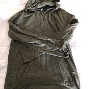 Men’s small northface hoodie